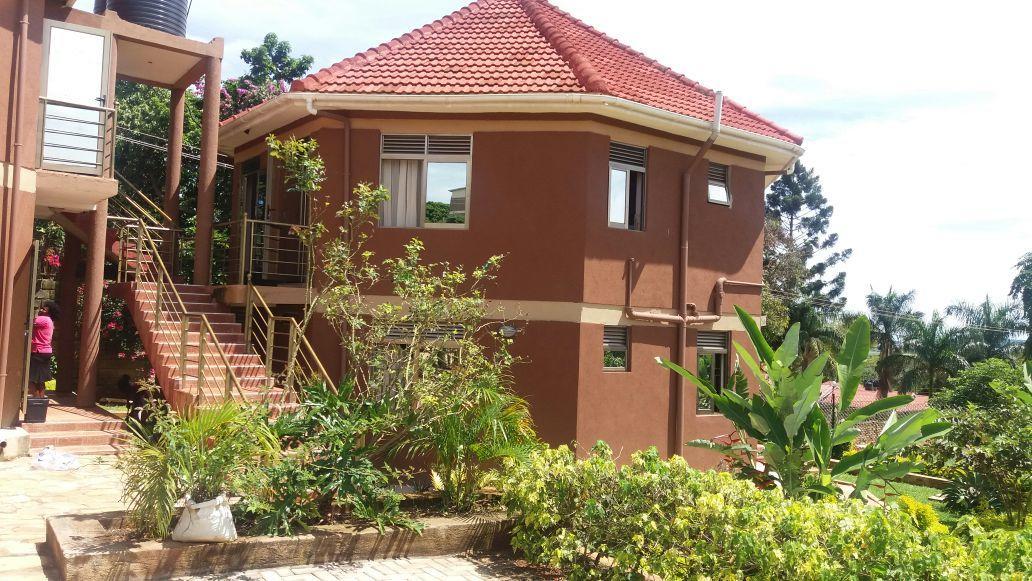 Santa Maria Hotel Entebbe Exterior photo